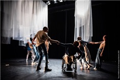 Bzzzonder: Theatermakerij<br>